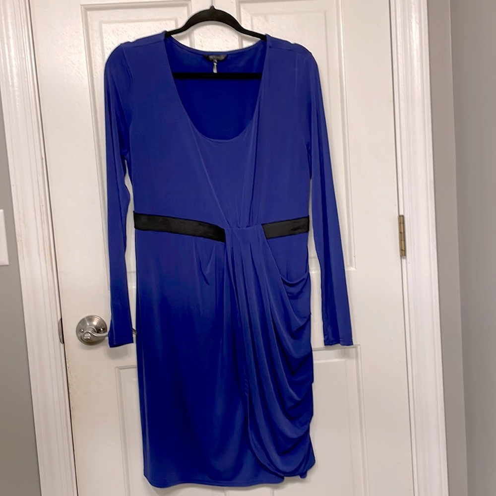 Daisy Fuentes navy blue long sleeve dress